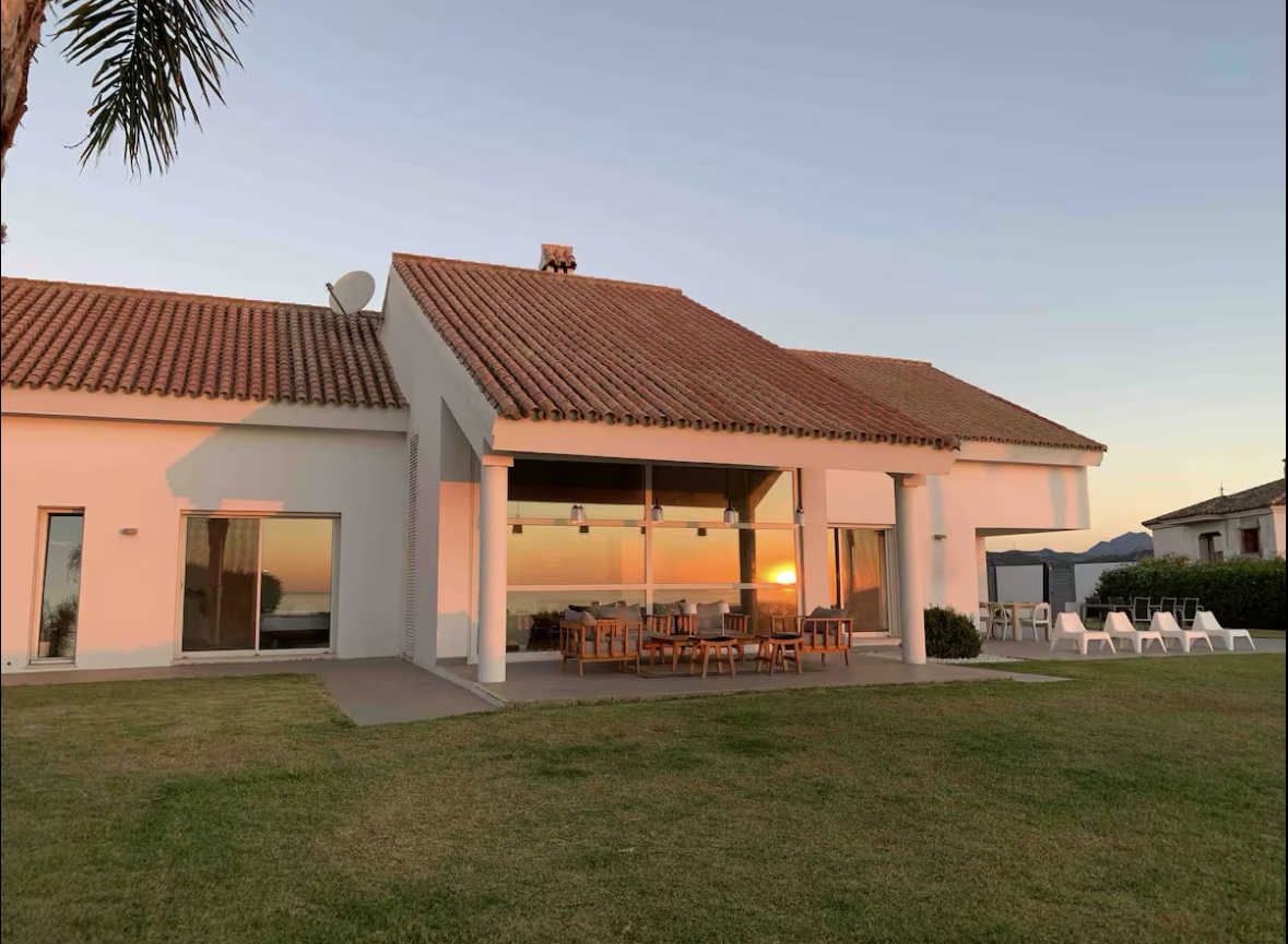 Manilva Masterpiece: An Exceptional Modern Villa with Panoramic Sea Views - Foto 6