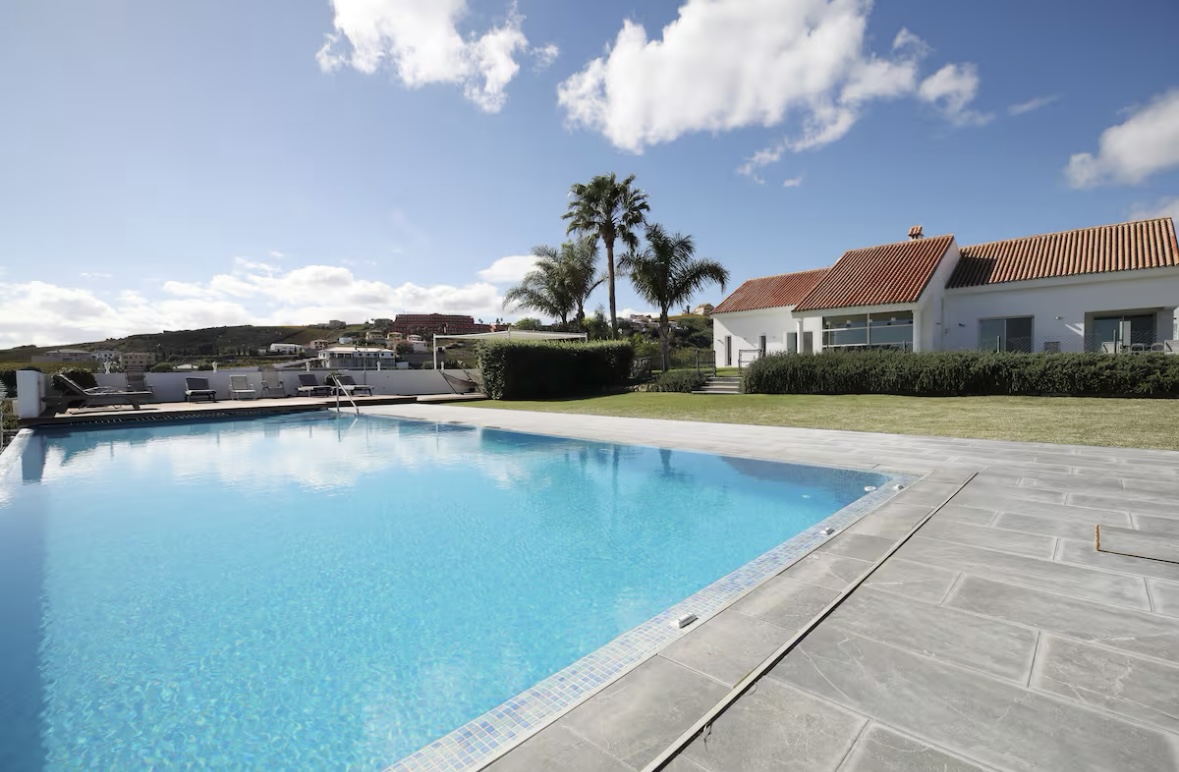 Manilva Masterpiece: An Exceptional Modern Villa with Panoramic Sea Views - Foto 9
