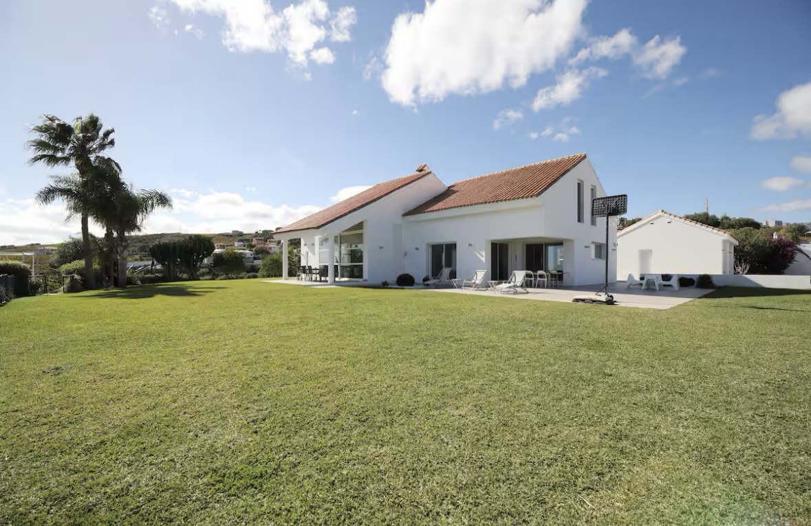 Manilva Masterpiece: An Exceptional Modern Villa with Panoramic Sea Views - Foto 11