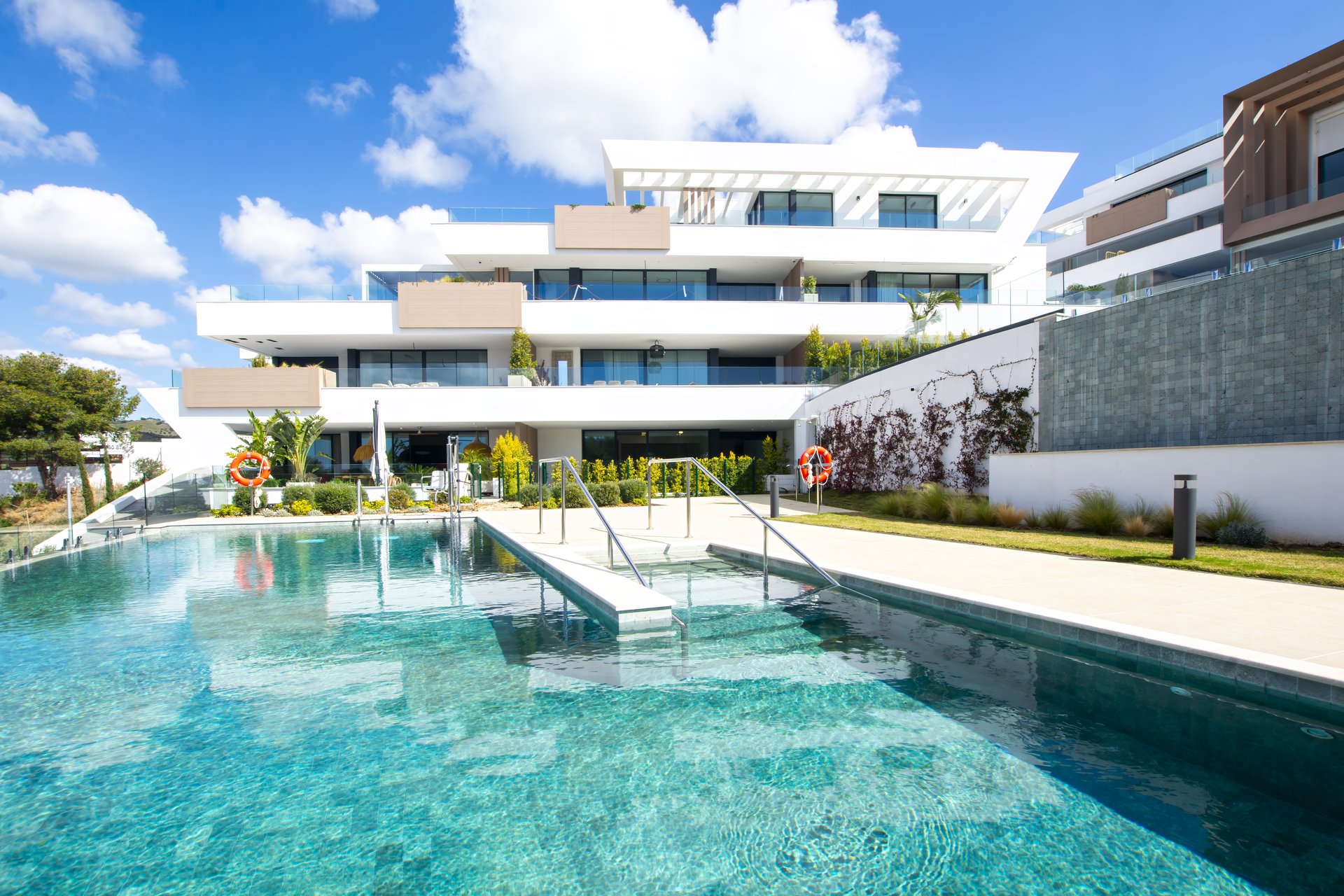 Spectacular Beachside Garden Apartment with Villa-Like Grandeur in Marbella