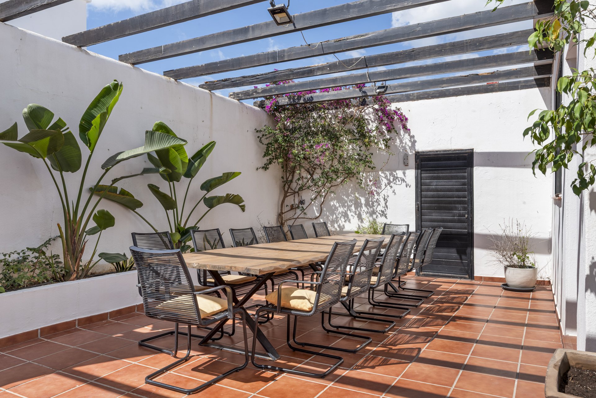 Step Inside This Stunning 6-Bed Luxury Villa in Nueva Andalucía - Photo 15