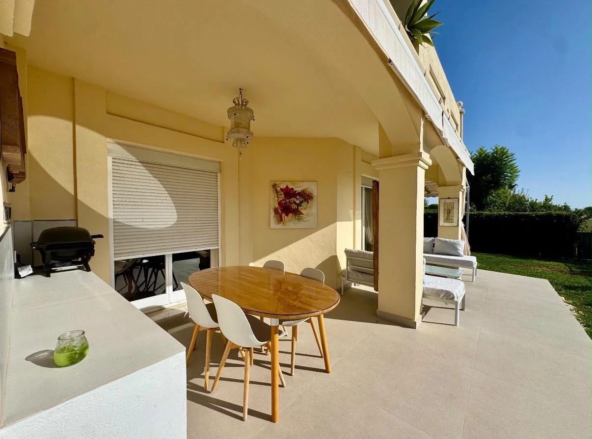 Renovated Corner Garden Apartment with Golf Views in La Quinta Hills 3, Benahavís - Foto 4