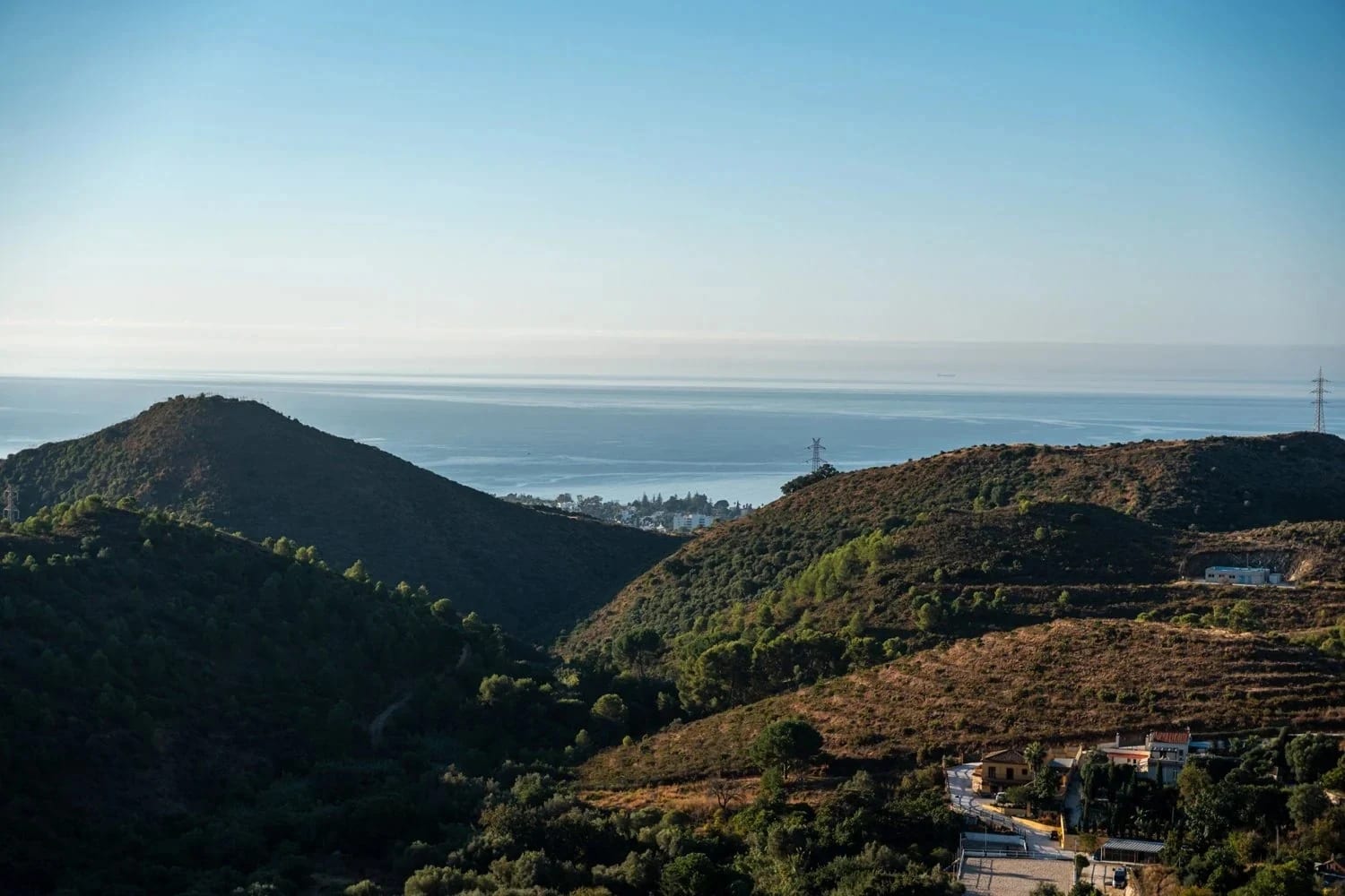 3-Bed Elevated Ground-Floor Apartment with Sea & Mountain Views in Palo Alto, Ojén - Photo 16